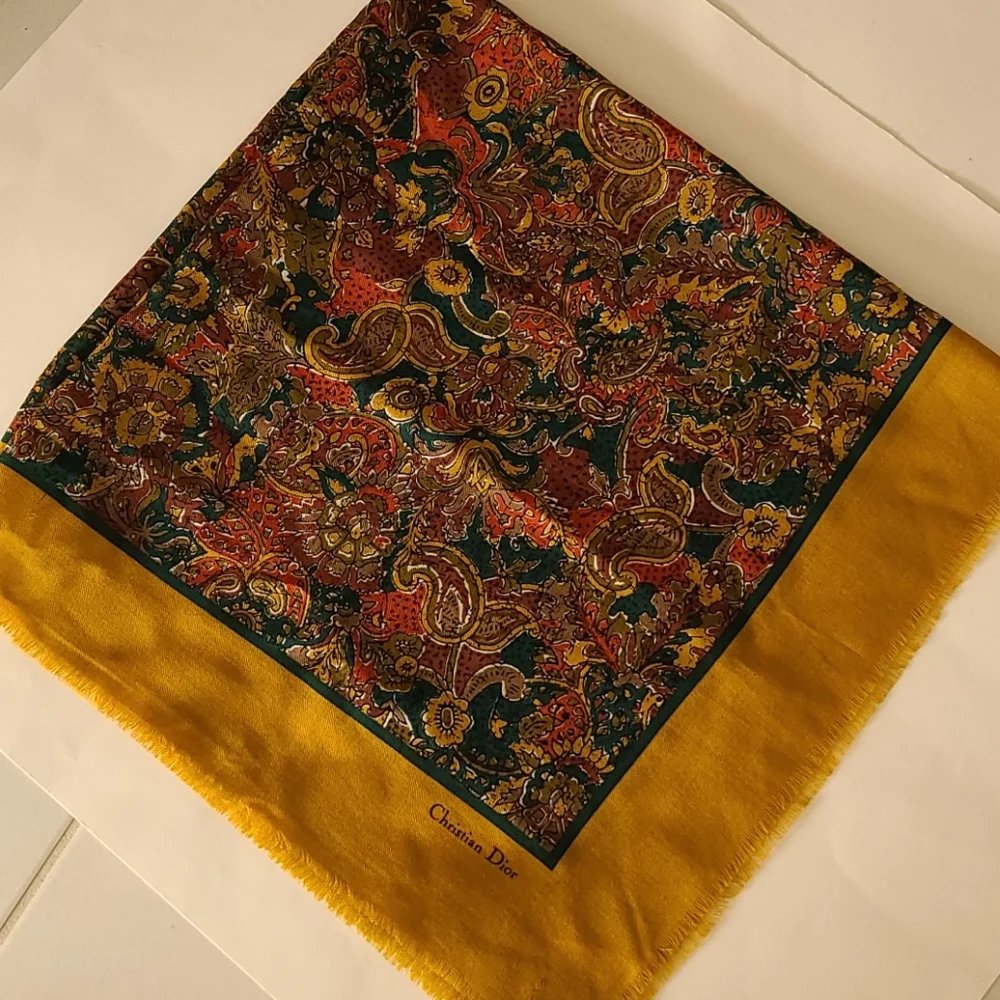 Christian Dior E'Charpes Vintage 100% Wool Scarf